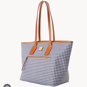 Dooney & Bourke Gingham Tote - excellent condition
